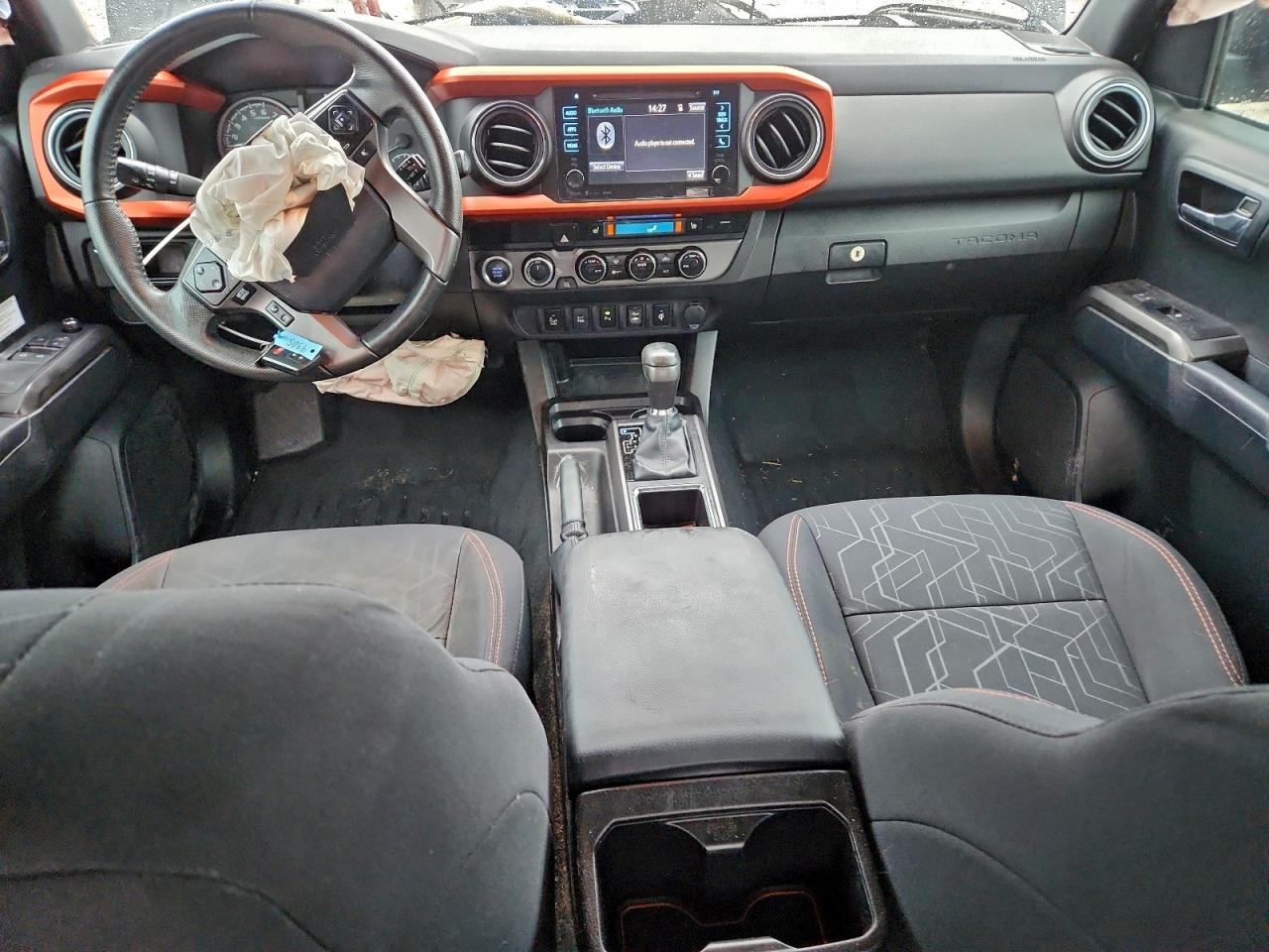 Toyota Tacoma Access Cab Image 9