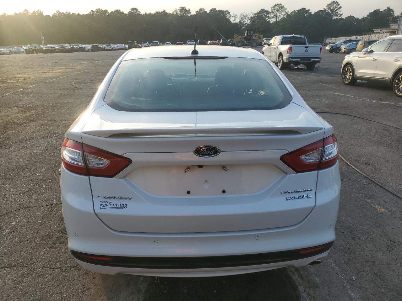 Ford Fusion Titanium Hev Image 5