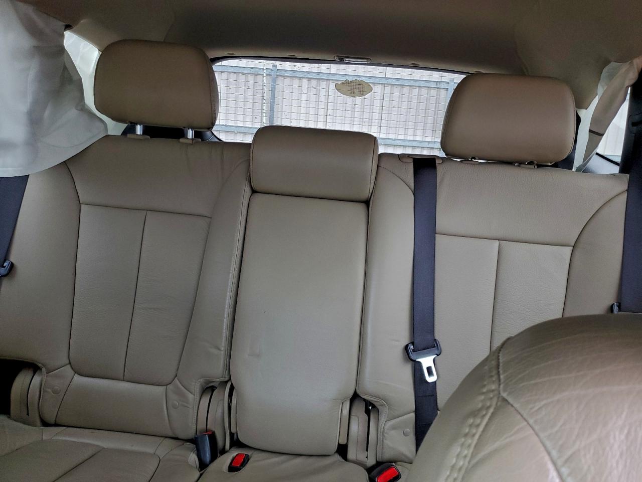 Hyundai SANTA FE Limited Image 7