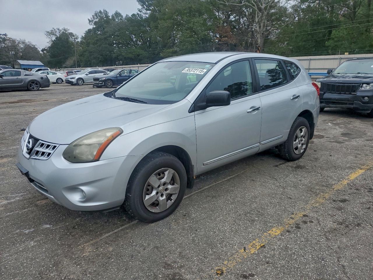 Nissan Rogue S Image 1