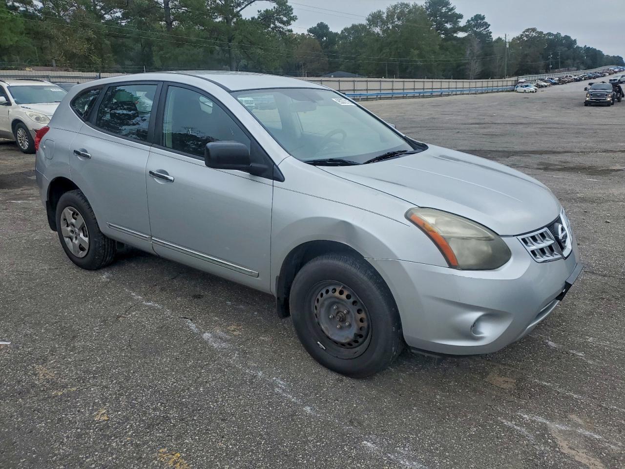 Nissan Rogue S Image 11