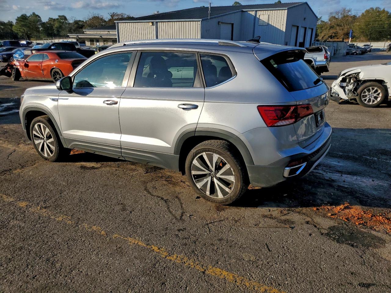 Volkswagen Taos Se Image 2