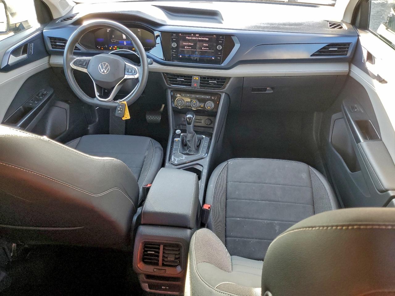 Volkswagen Taos Se Image 5