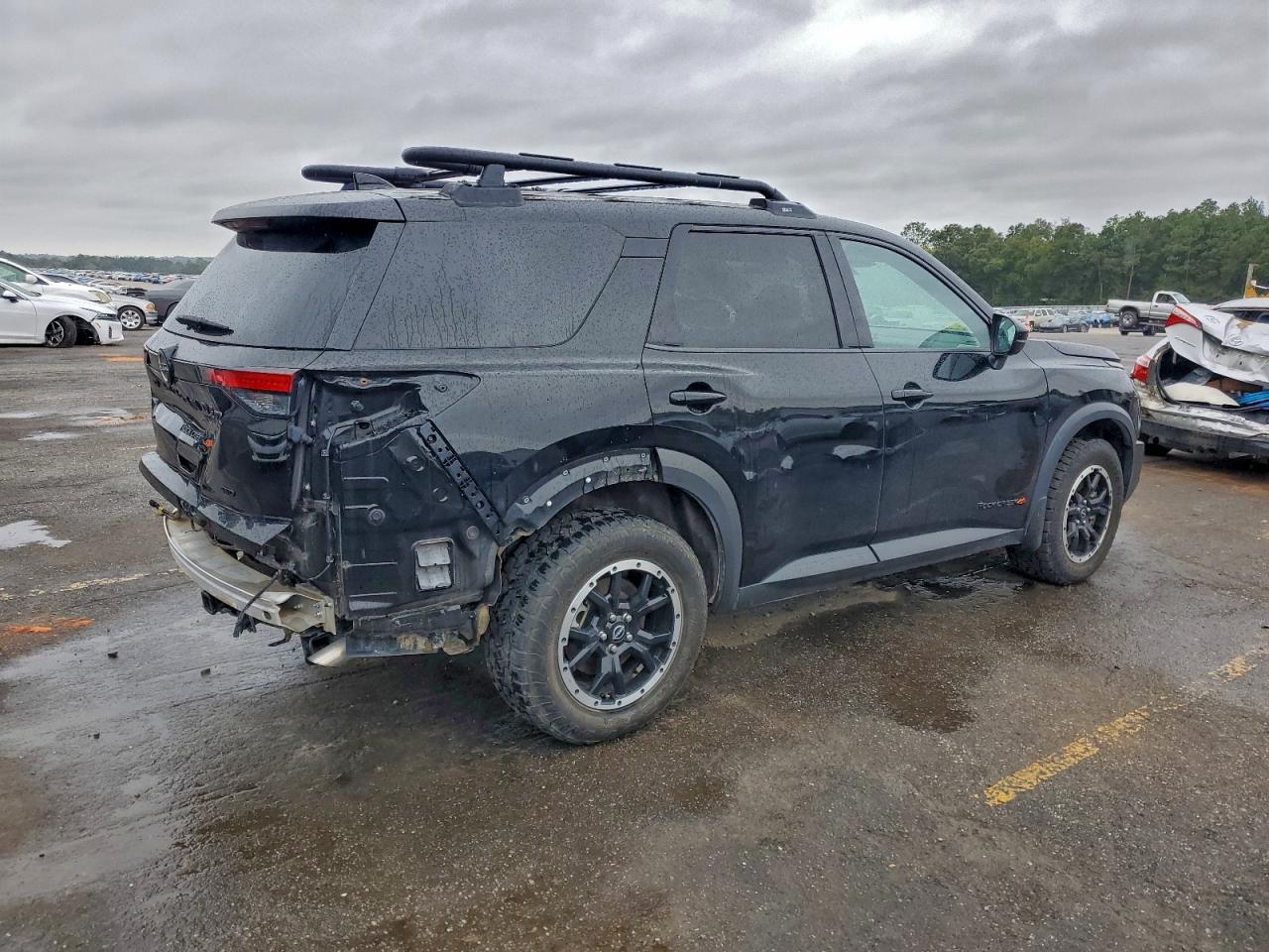 Nissan Pathfinder Sv Image 6