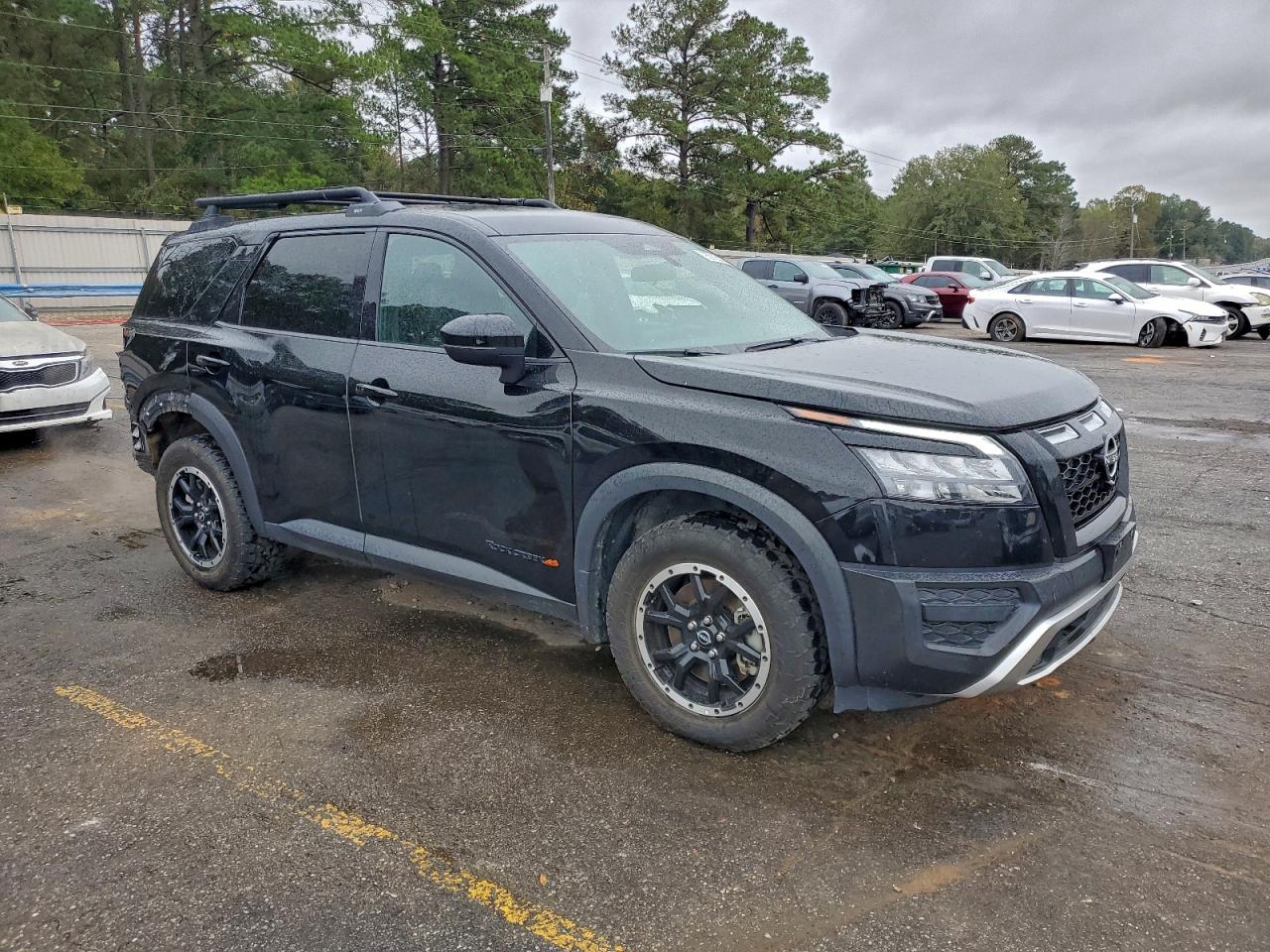 Nissan Pathfinder Sv Image 13