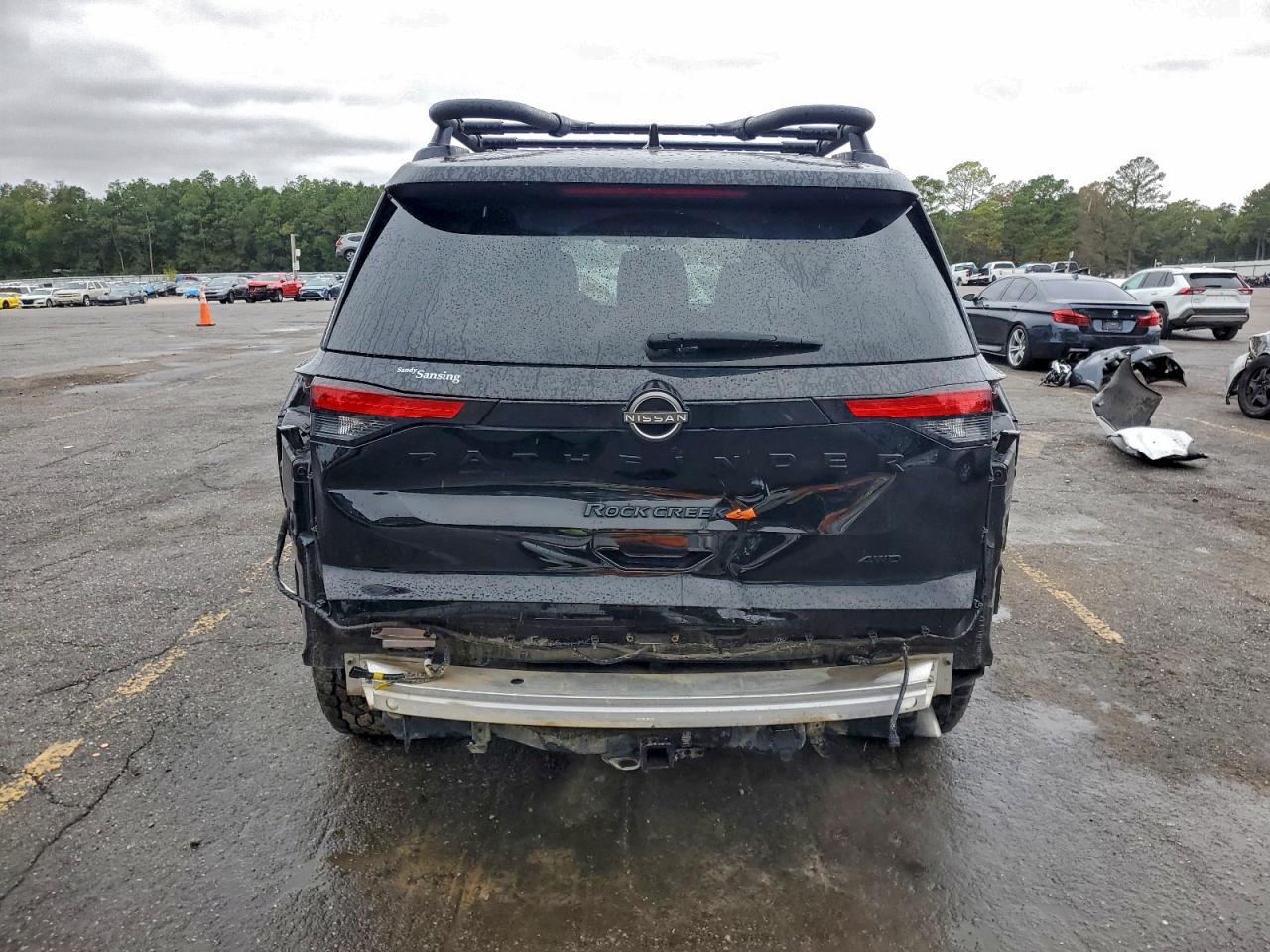 Nissan Pathfinder Sv Image 12