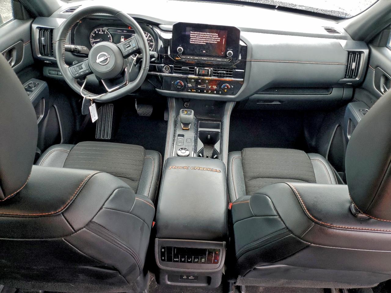 Nissan Pathfinder Sv Image 9