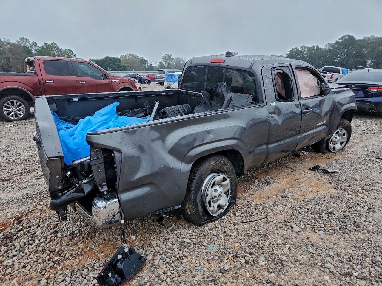 Toyota Tacoma Access Cab Image 8