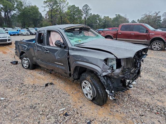 Toyota Tacoma Access Cab Image 5