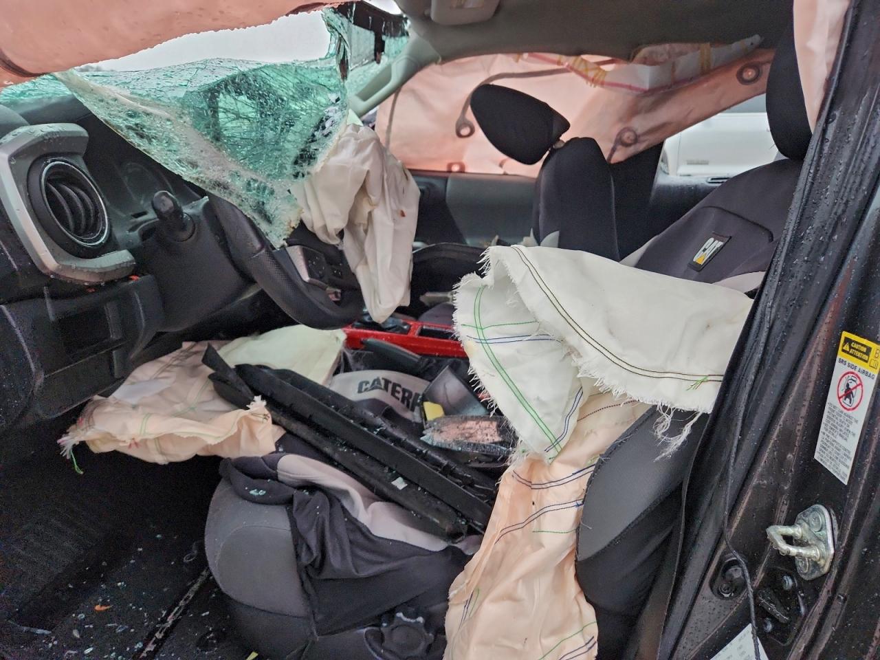 Toyota Tacoma Access Cab Image 3