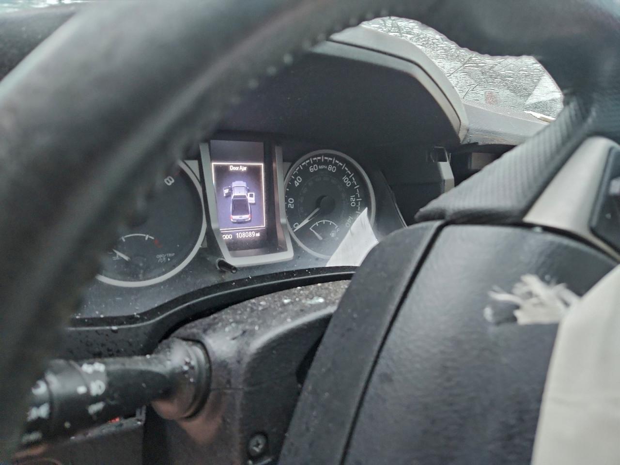 Toyota Tacoma Access Cab Image 9