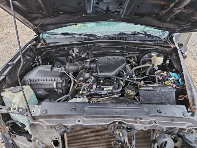 Toyota Tacoma Access Cab Image 4