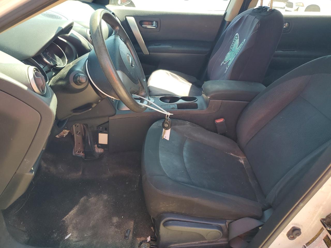 Nissan Rogue S Image 5