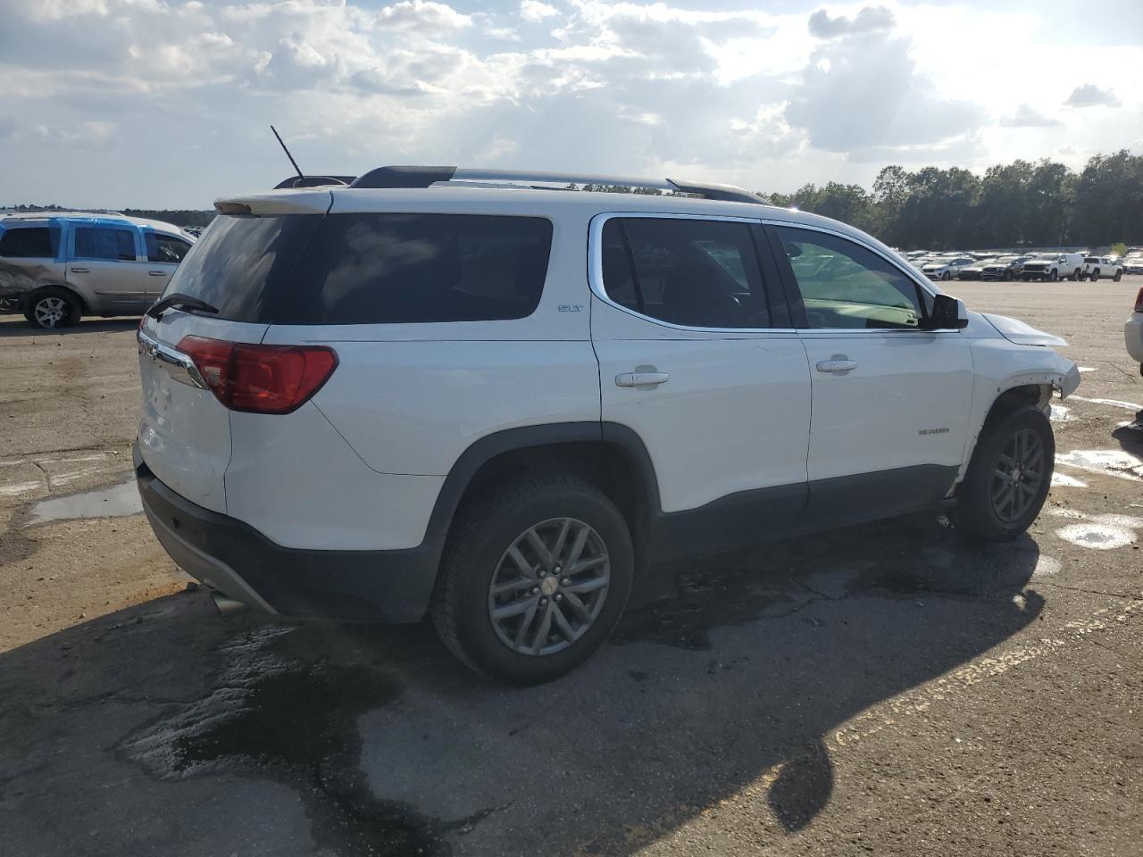 GMC Acadia Slt-1 Image 2