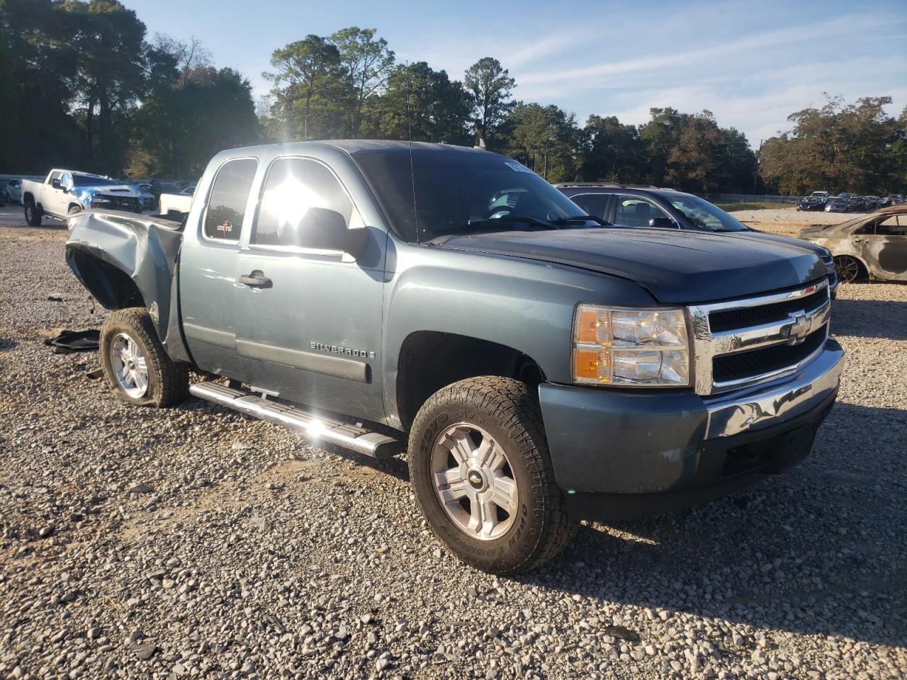 Chevrolet Silverado C1500 Image 12