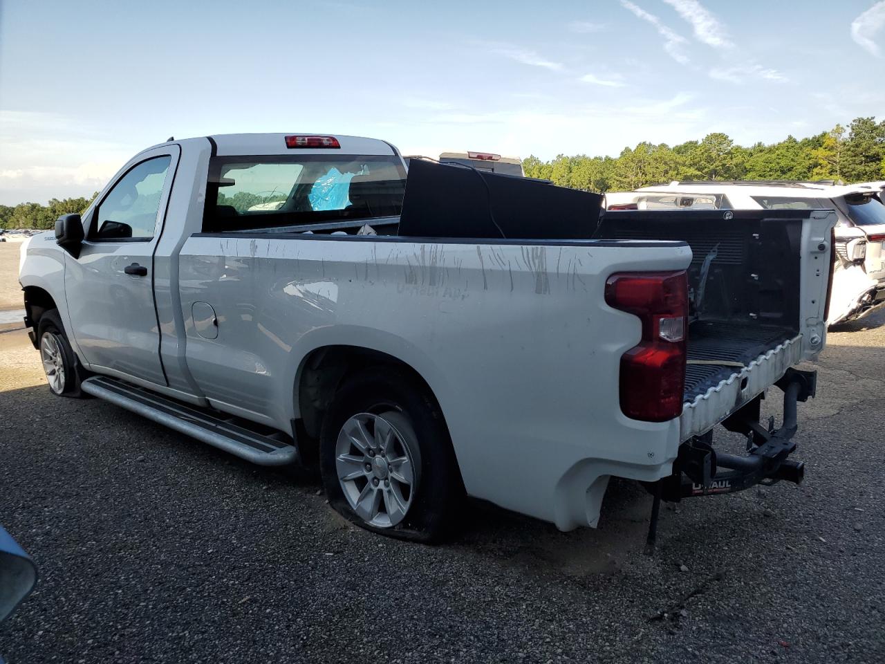 Chevrolet Silverado C1500 Image 2