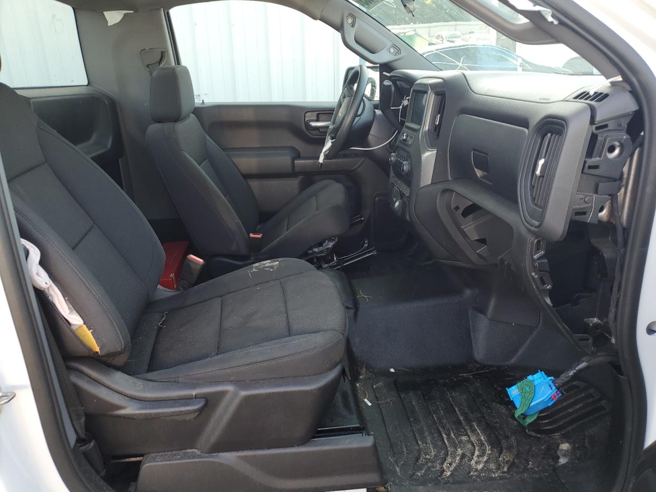 Chevrolet Silverado C1500 Image 8