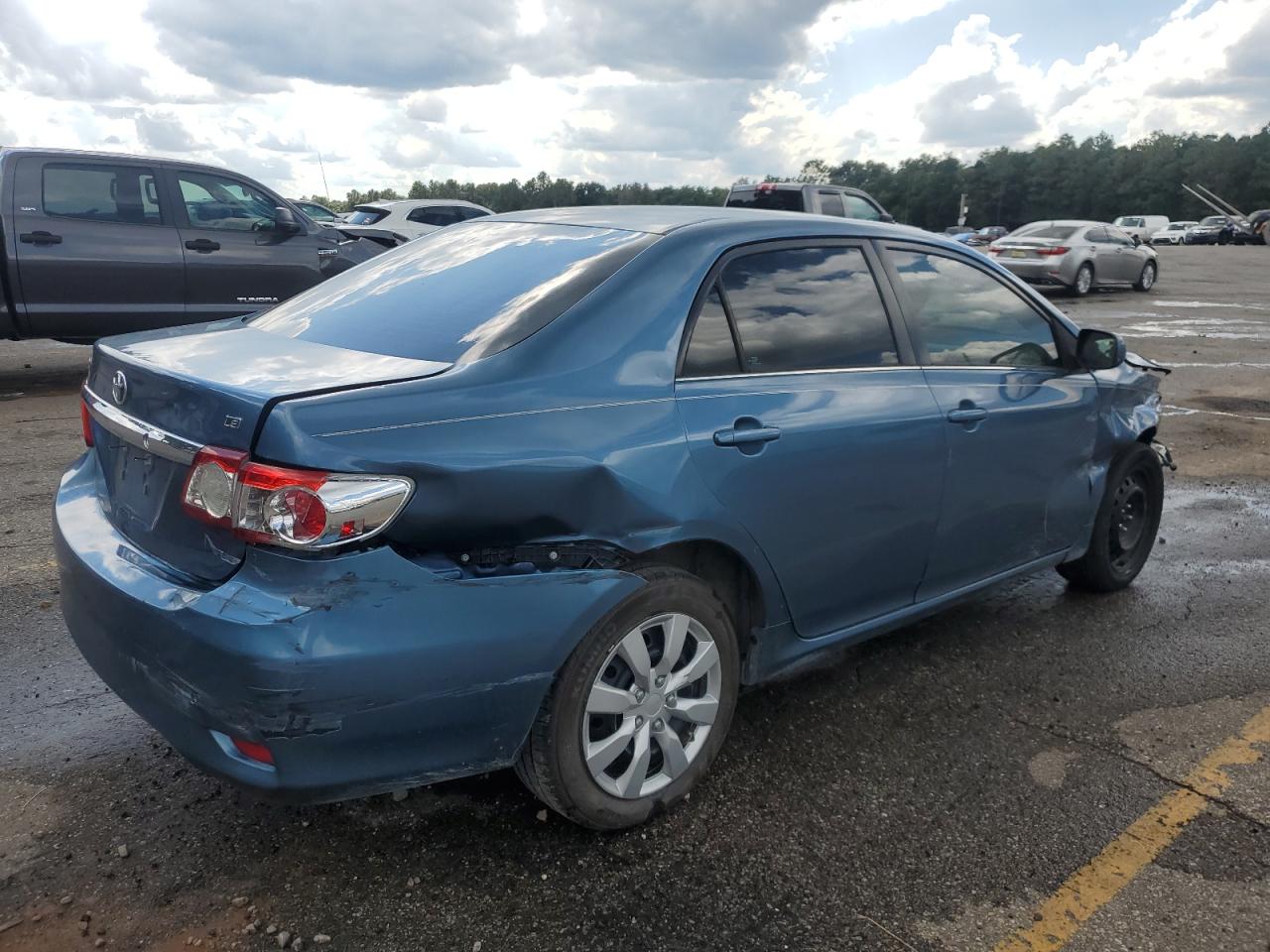 Toyota Corolla Base Image 7