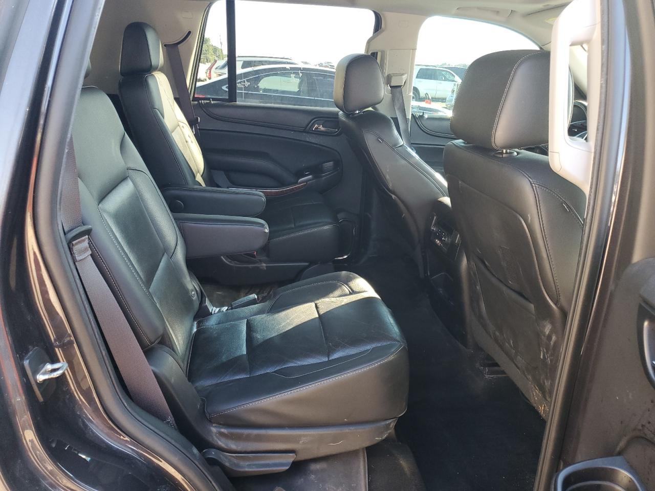 Chevrolet Tahoe C1500 Ltz Image 8