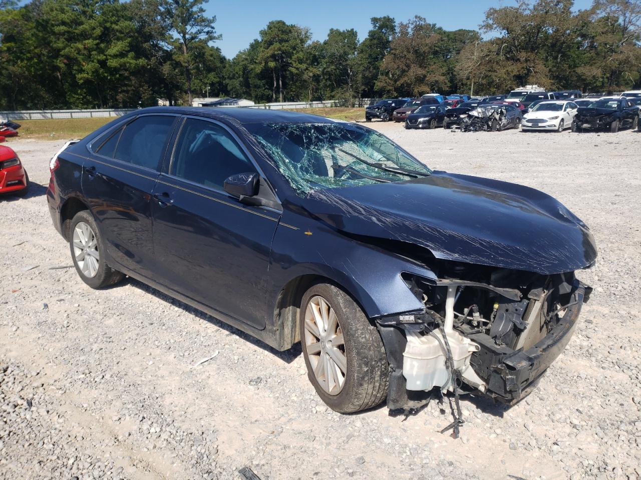 Toyota Camry Le Image 13