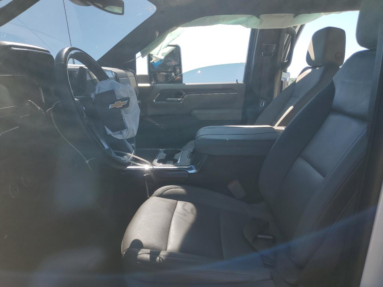 Chevrolet Silverado 2500 K2500 Heavy Duty Lt Image 3