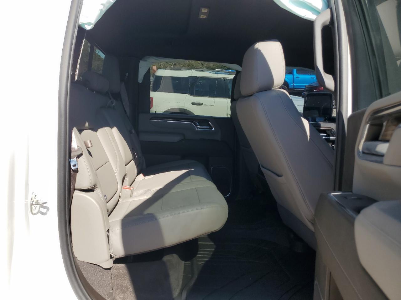 Chevrolet Silverado 2500 K2500 Heavy Duty Lt Image 12