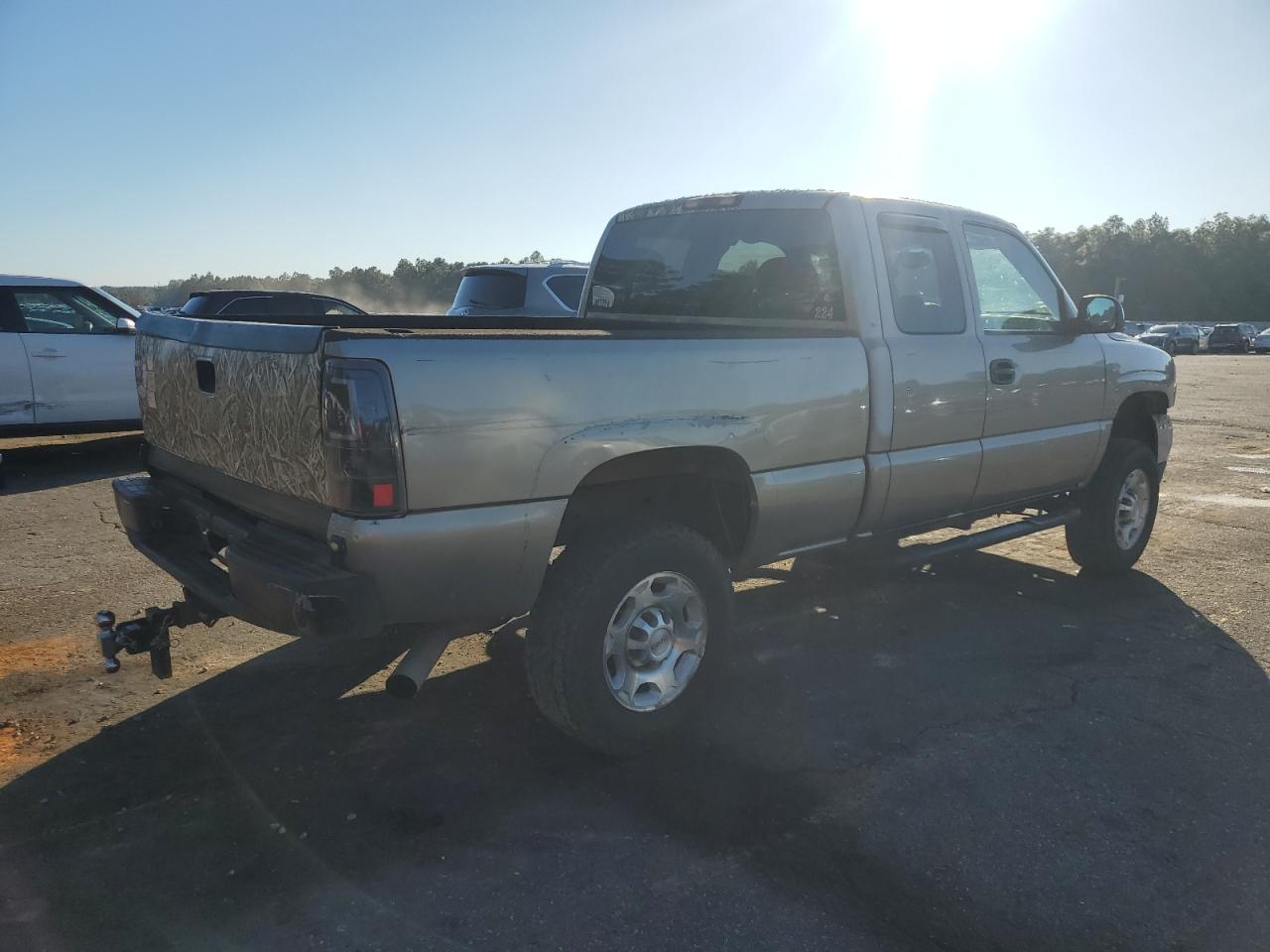 GMC Sierra C2500 Heavy Duty Image 4