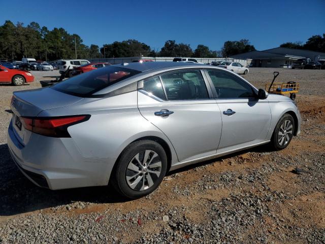 Nissan Altima S Image 5