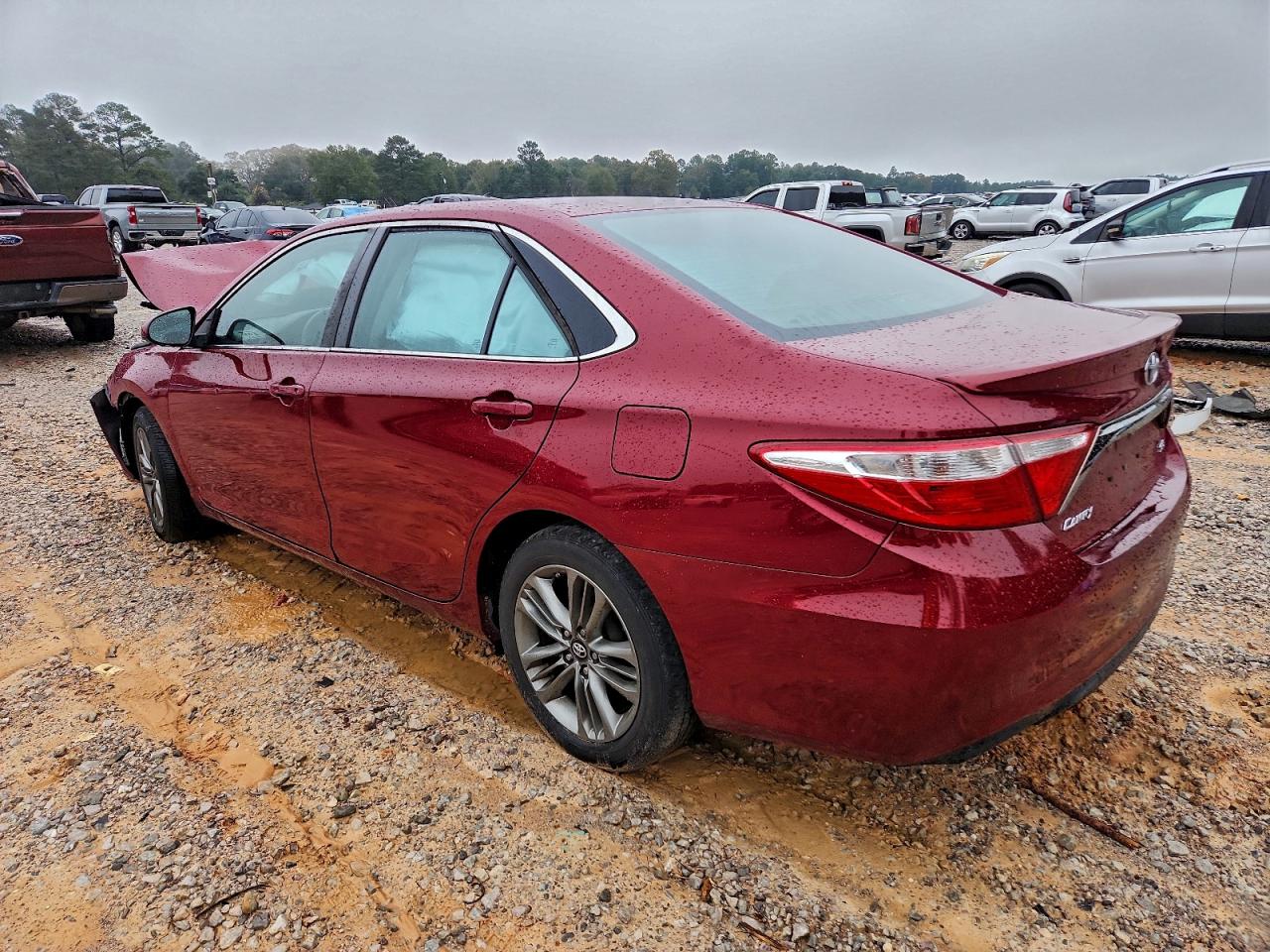 Toyota Camry Le Image 3
