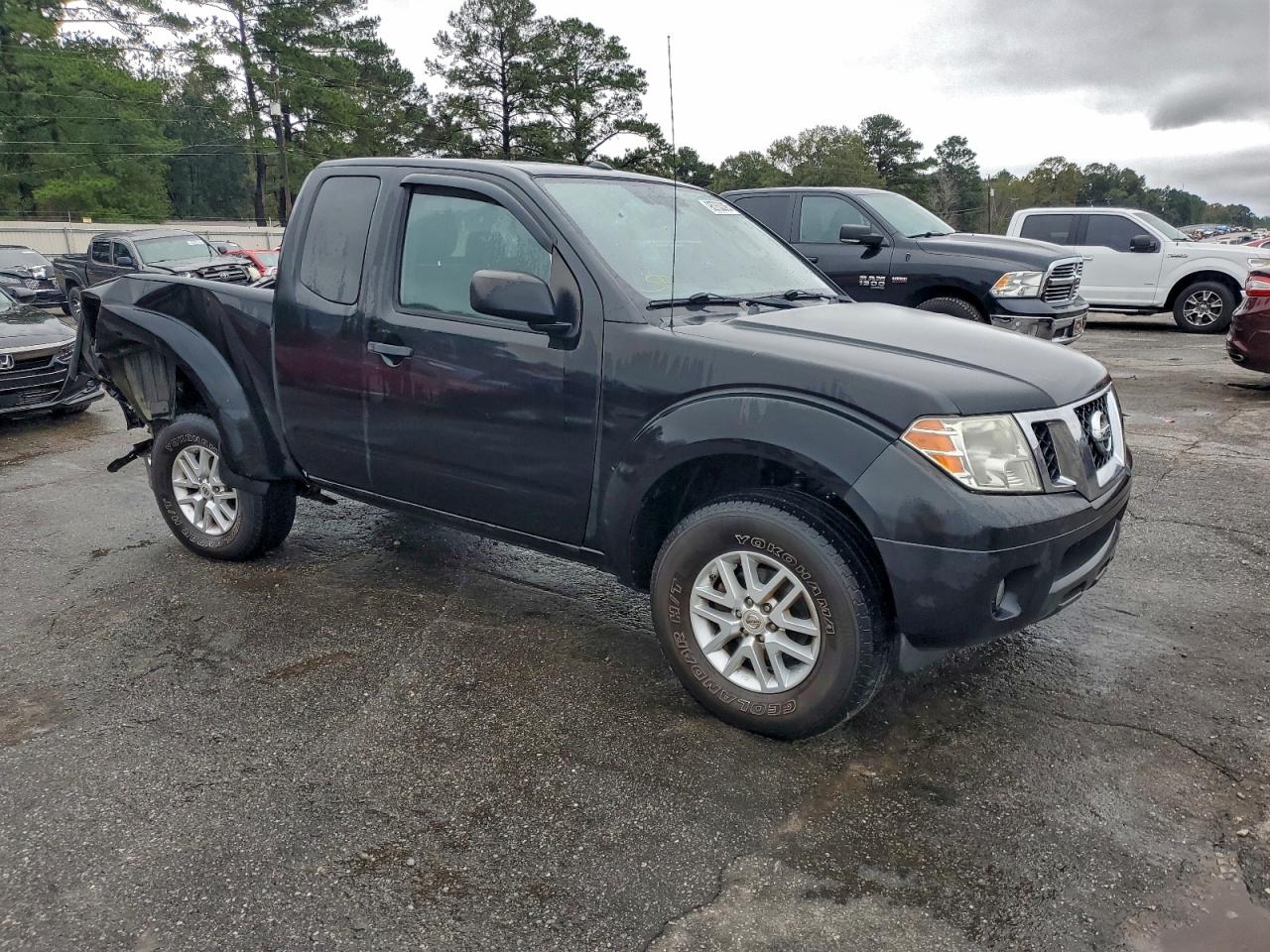Nissan Frontier Sv Image 7