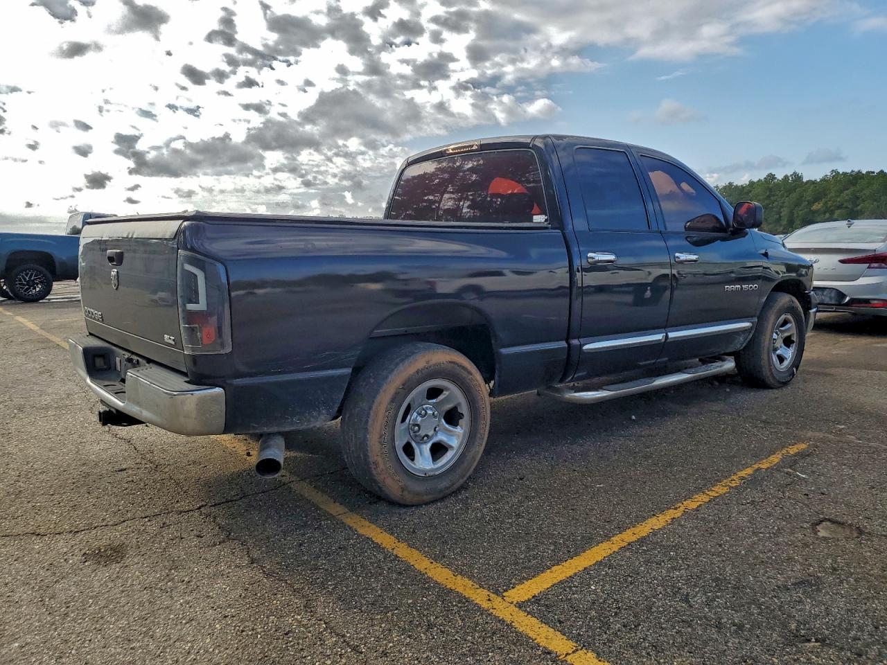 Dodge Ram 1500 St Image 3