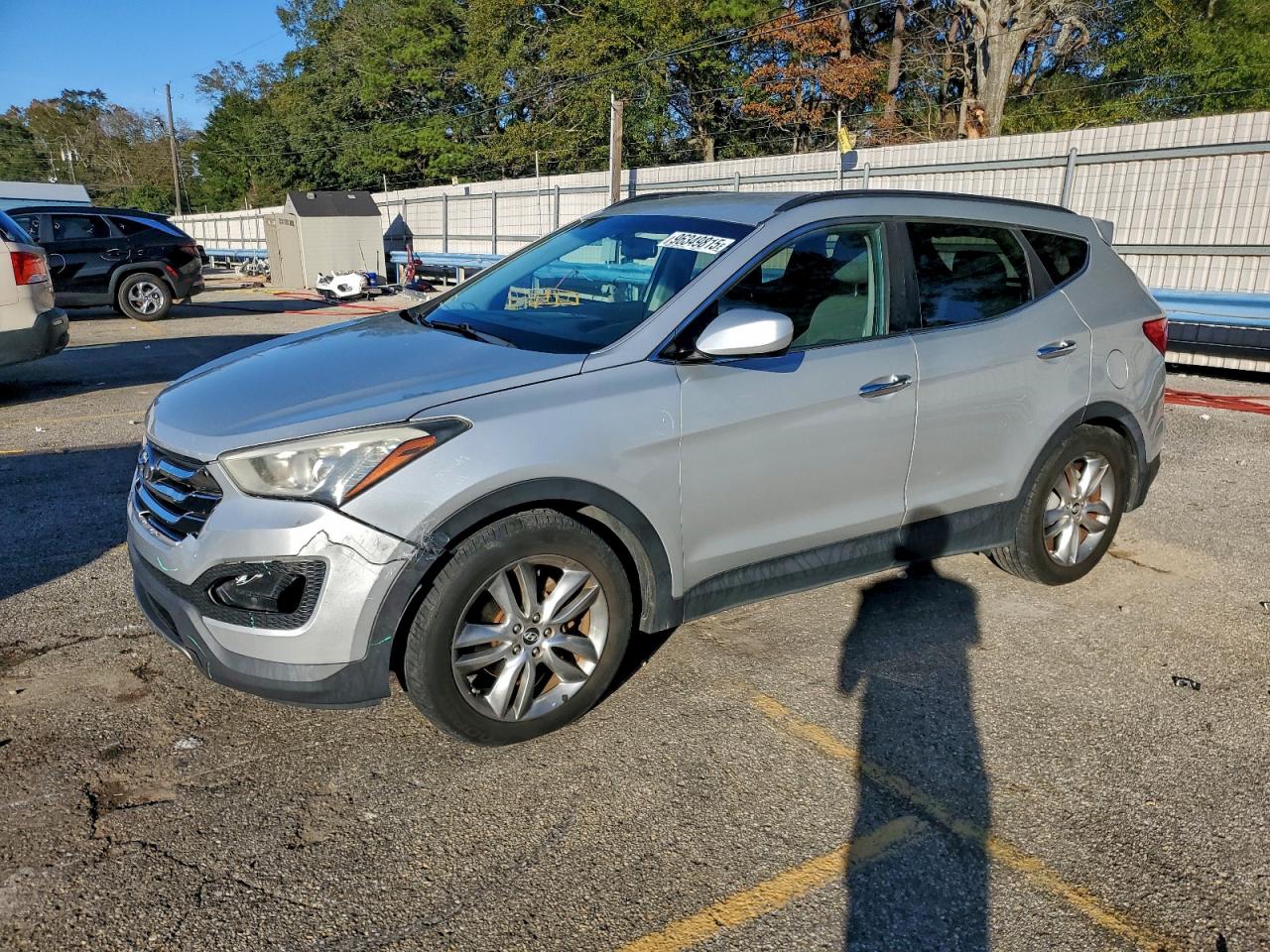 Hyundai SANTA FE Image 1