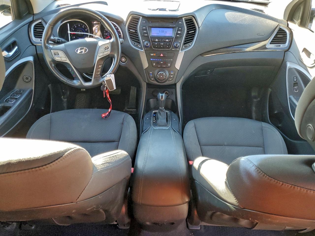 Hyundai SANTA FE Image 8