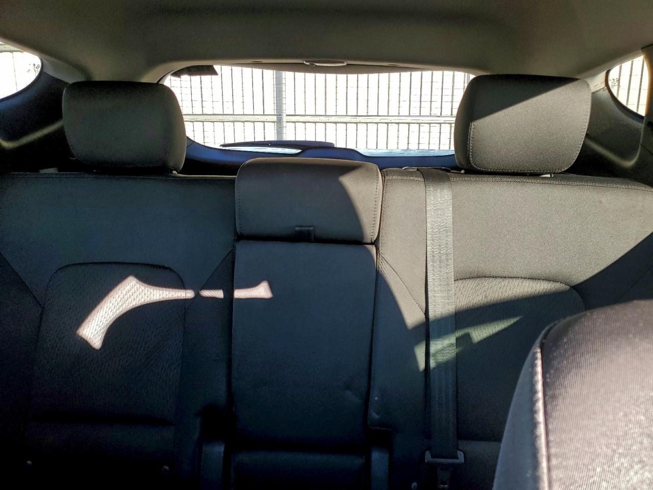 Hyundai SANTA FE Image 9