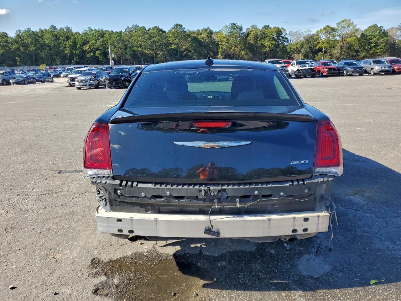 Chrysler 300 Touring Image 11