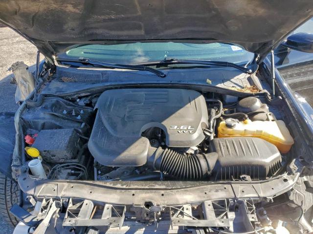 Chrysler 300 Touring Image 3