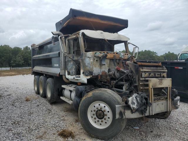  Salvage Mack 700 Cv700