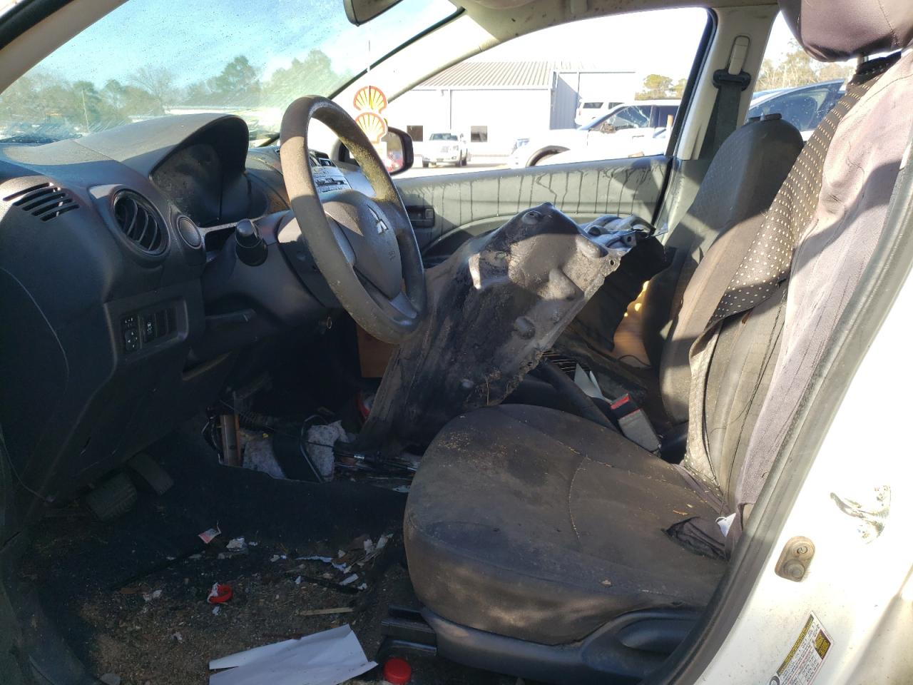 Mitsubishi Mirage De Image 11