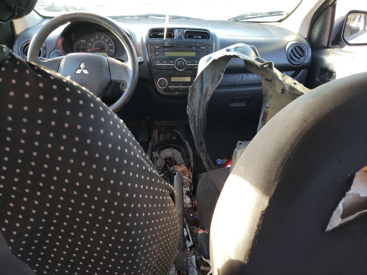 Mitsubishi Mirage De Image 12