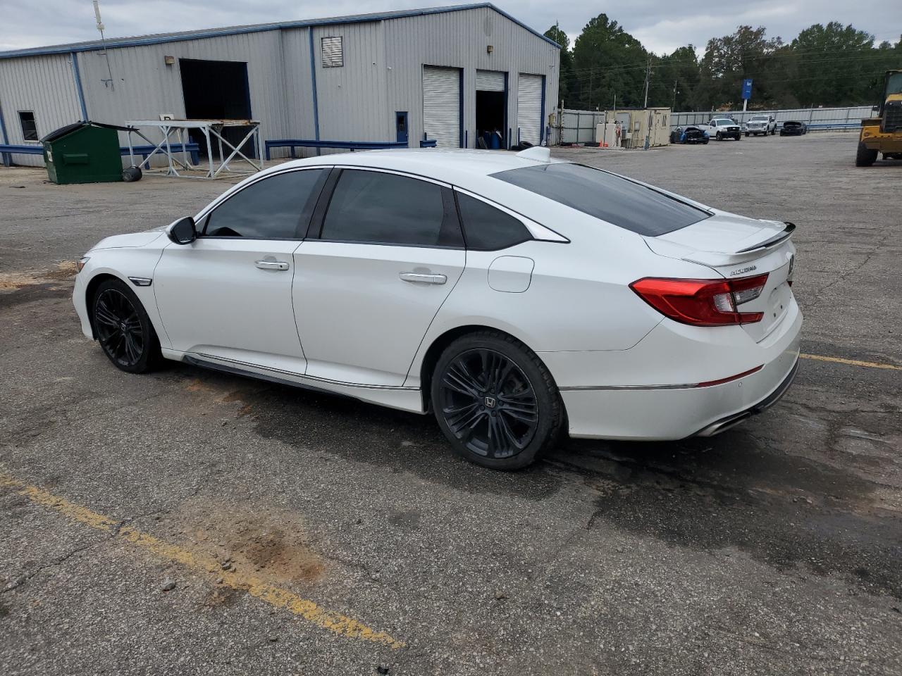 Honda Accord Touring Image 4