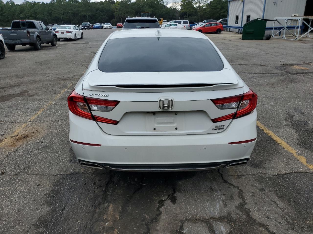 Honda Accord Touring Image 6