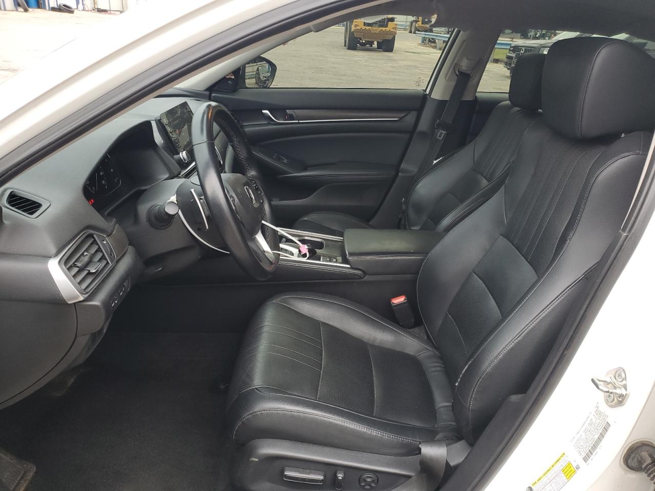 Honda Accord Touring Image 5