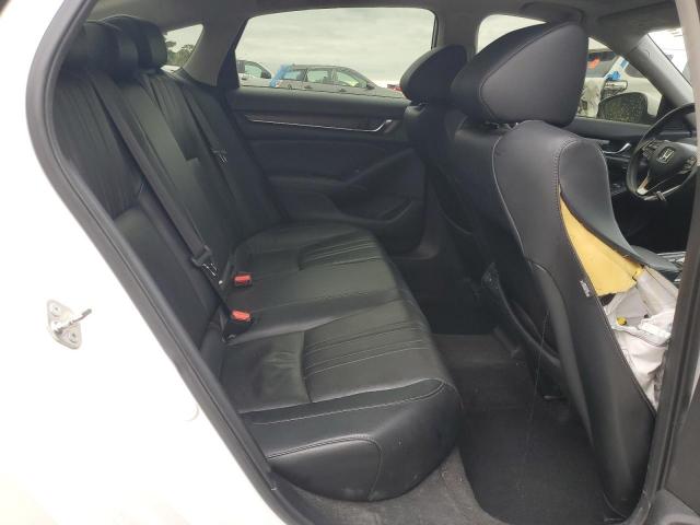 Honda Accord Touring Image 8