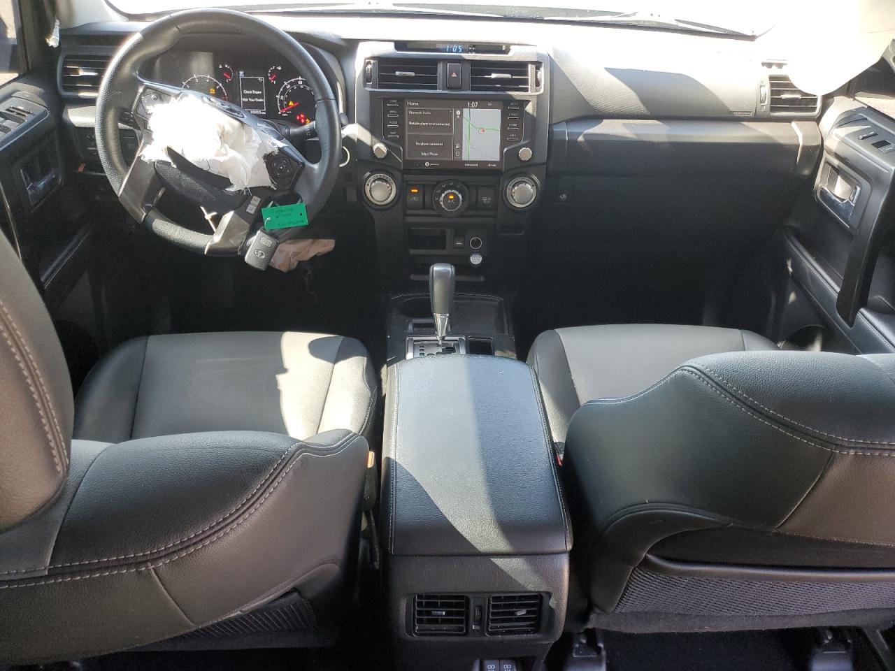 Toyota 4Runner Sr5 Image 4