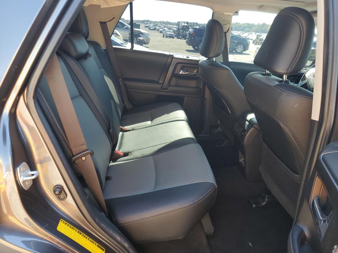 Toyota 4Runner Sr5 Image 7