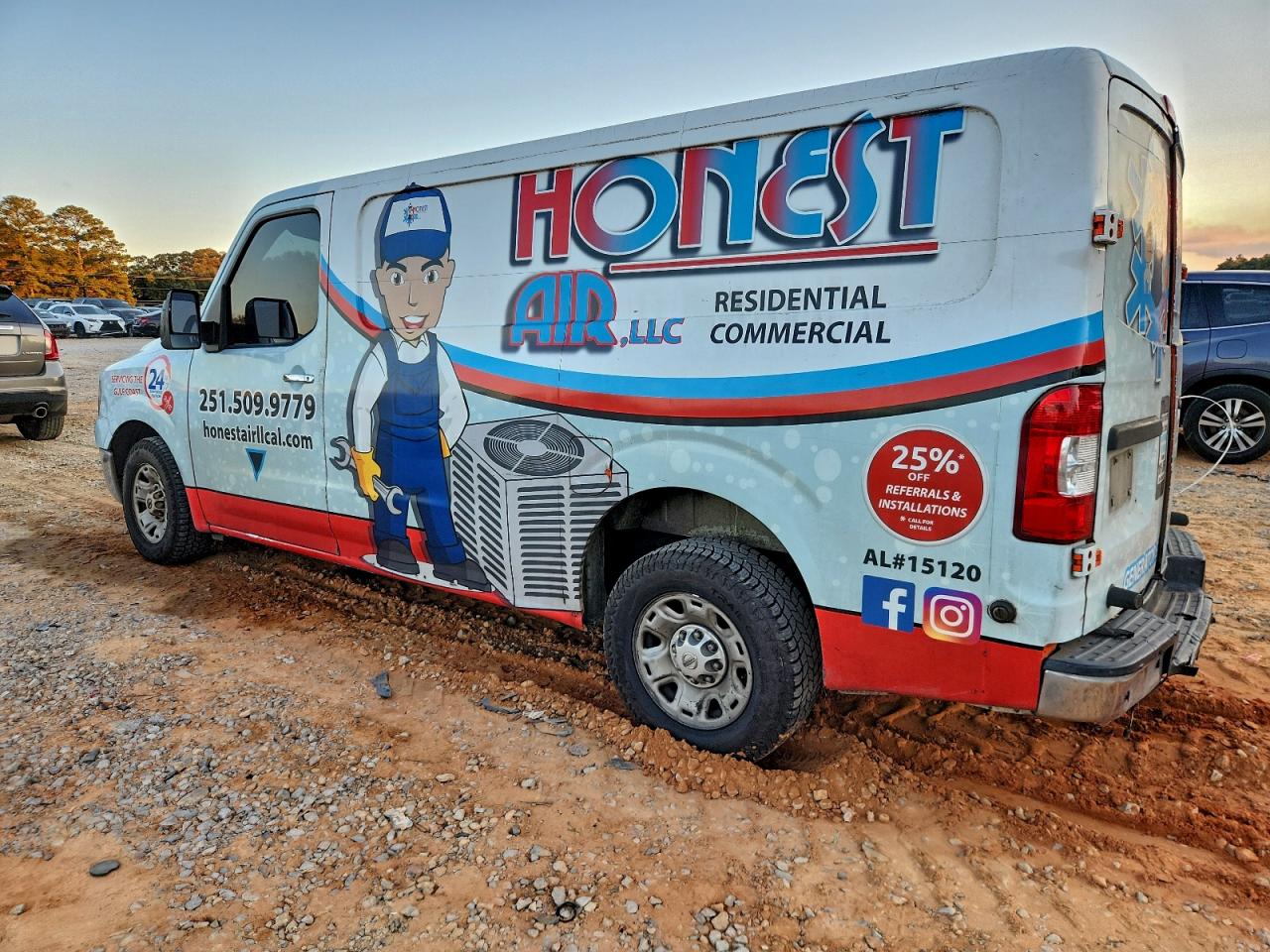 Nissan Nv 1500 Image 2