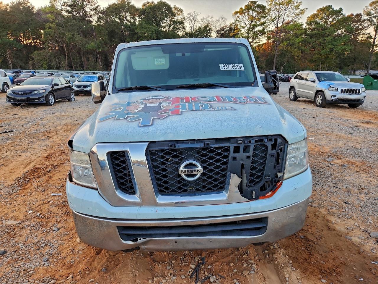 Nissan Nv 1500 Image 6