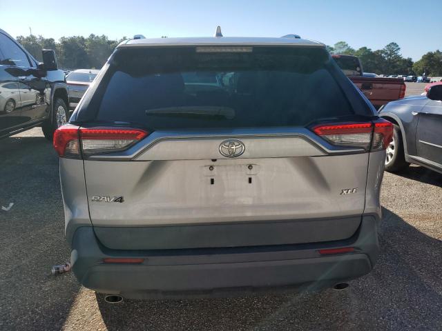 Toyota RAV4 Xle Premium Image 7