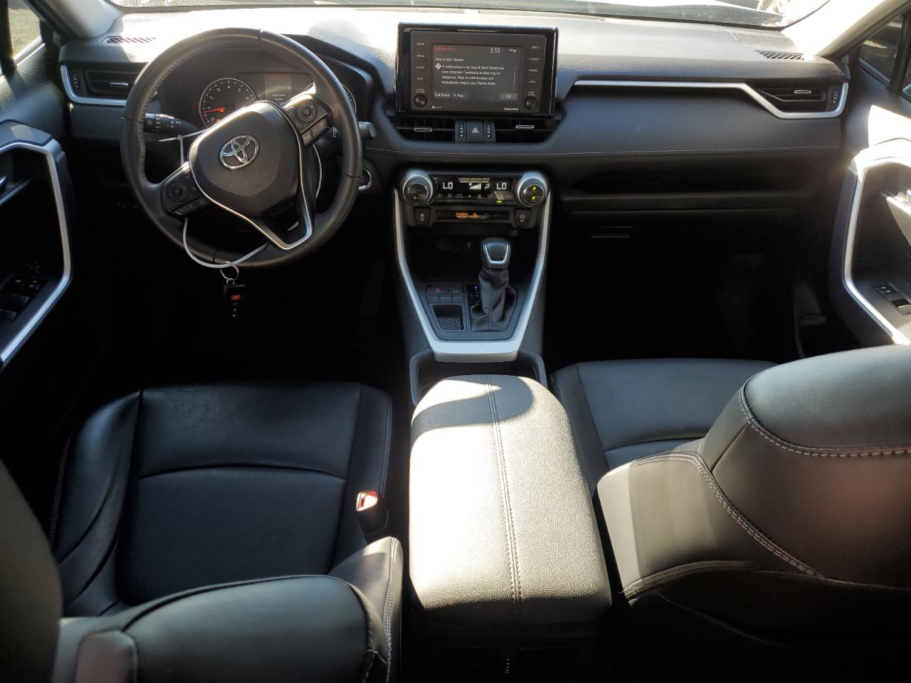 Toyota RAV4 Xle Premium Image 4