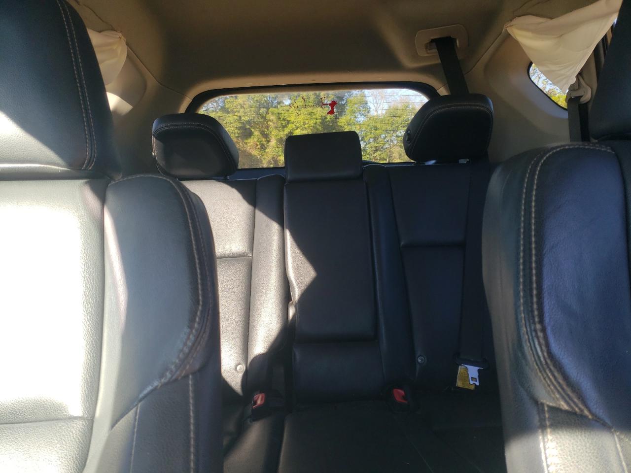 Toyota RAV4 Limited Image 4